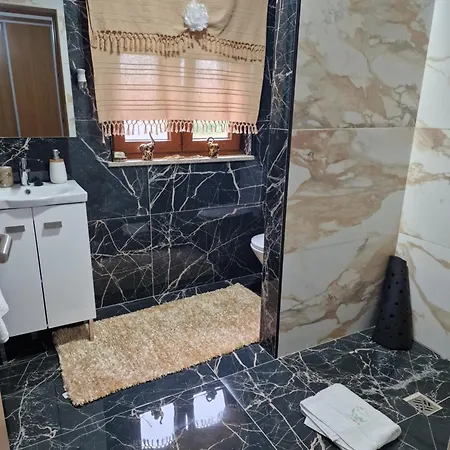 Casa de hóspedes Recanto Da Serra - Local 4*